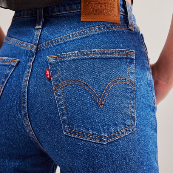 Levi’s Ribcage jeans - Picture 3 of 4